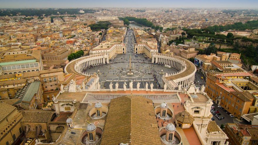 Más transparencia y menos privilegios: la revolución económica de Bergoglio en el Vaticano le genera (más) enemigos