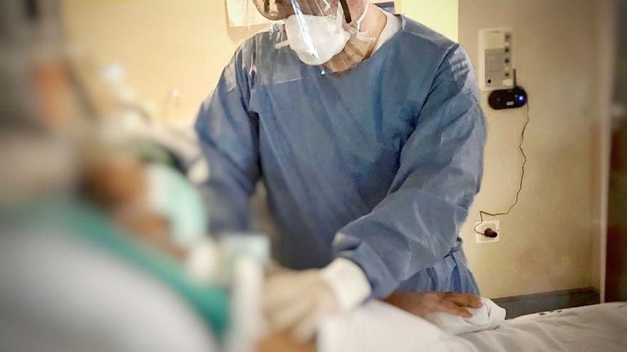 La Consejería de Sanidad notifica 137 brotes de coronavirus en Canarias, con más de un millar de afectados