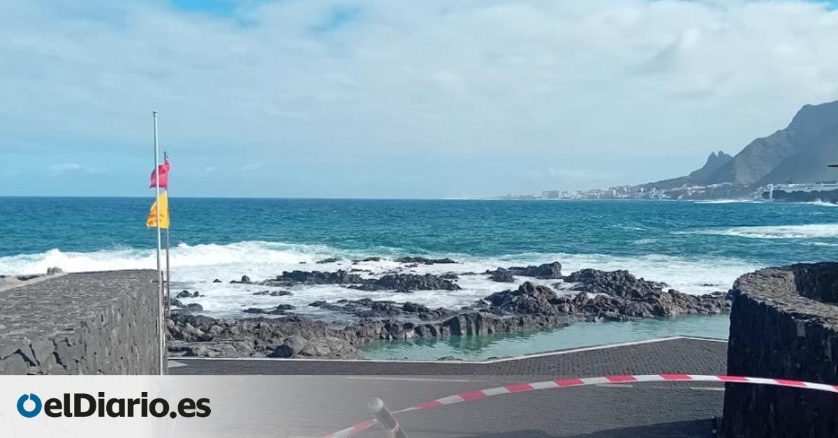 Se mantiene la prealerta en las costas canarias y las autoridades advierten del peligro de acercarse a muelles y espigones a hacerse fotografías