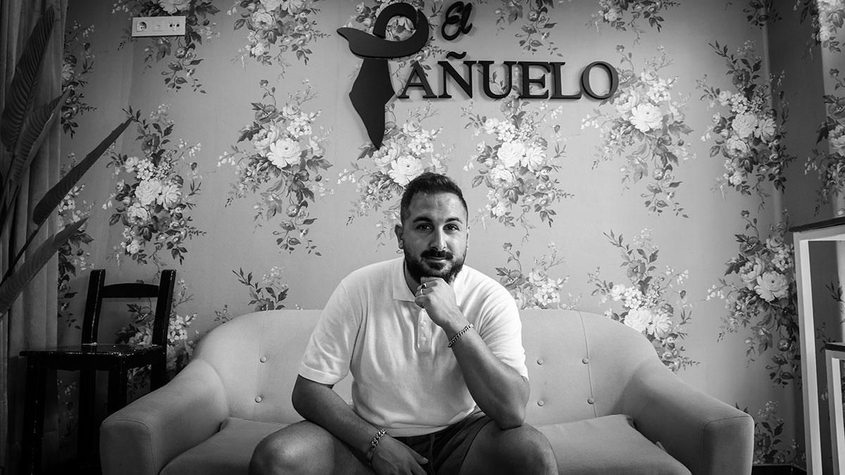 Entrevista N&B al cantaor flamenco, Rafa del Calli