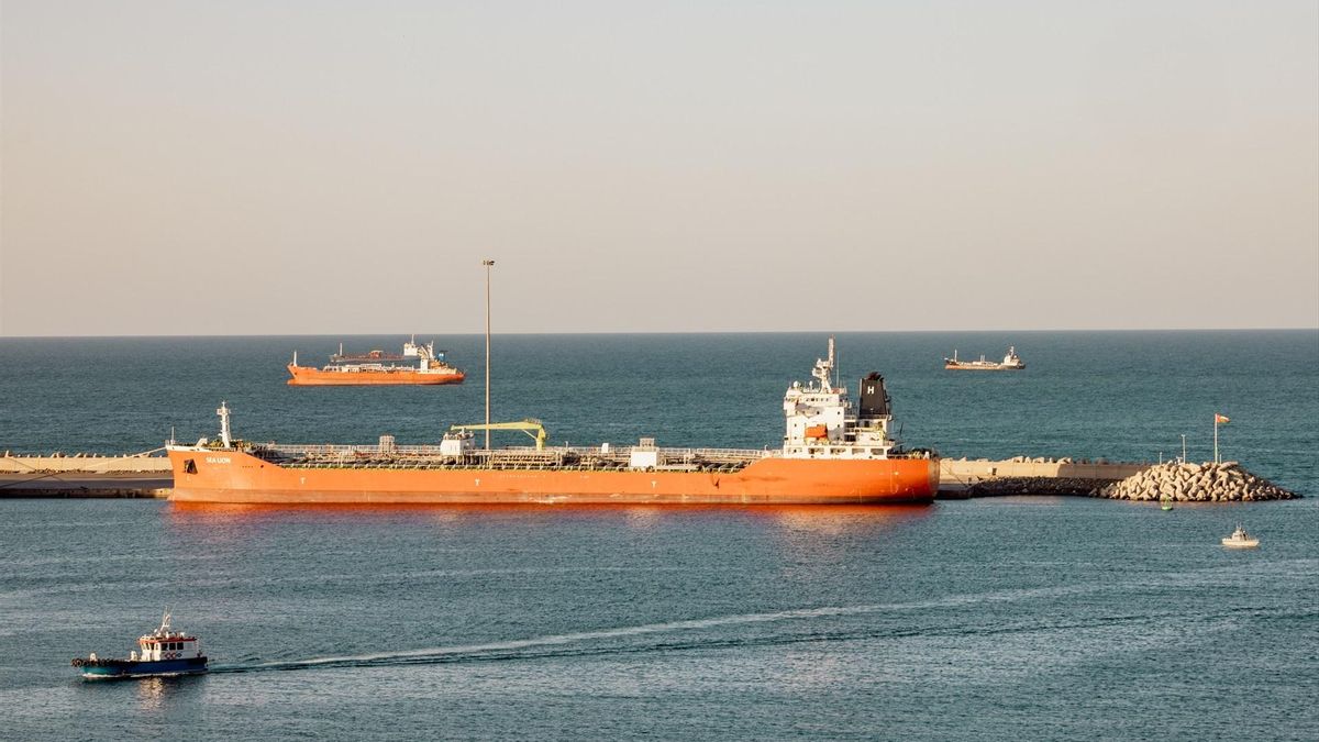 El aumento de las hostilidades sobre el estrecho de Ormuz vuelve a restringir el comercio de petróleo