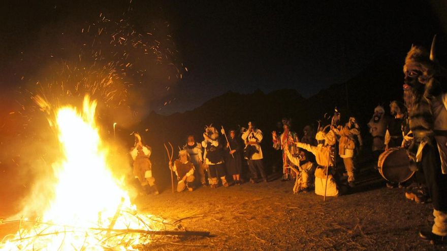 Las mascaradas de León del año 2026: dónde y cuándo se celebran los antruejos o entroidos de la provincia