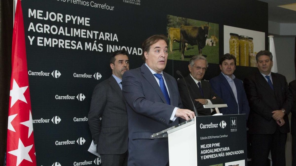 Cifuentes defiende a González Taboada y ve "mezquino" que se le quiera vincular con corrupción
