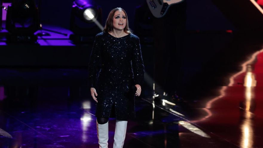 Natalia Lafourcade, en su actuación en los Premios Goya 2023