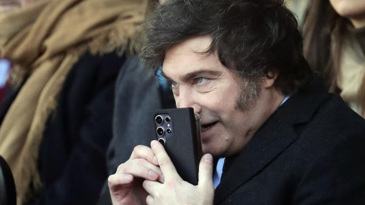 Milei y un nuevo ataque a la prensa en el cierre de la Expo EFI: "Las barbaridades que dicen nunca las vi en mi vida"