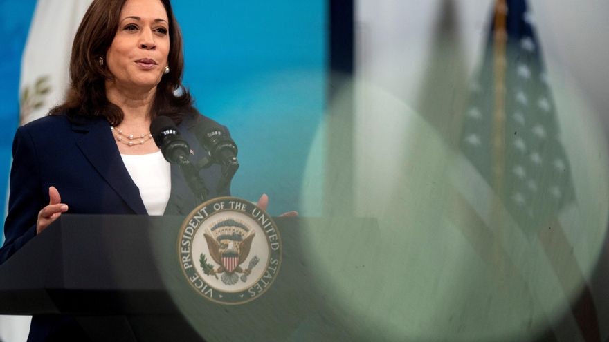 Harris: EEUU debe responder ante las destituciones de jueces en El Salvador