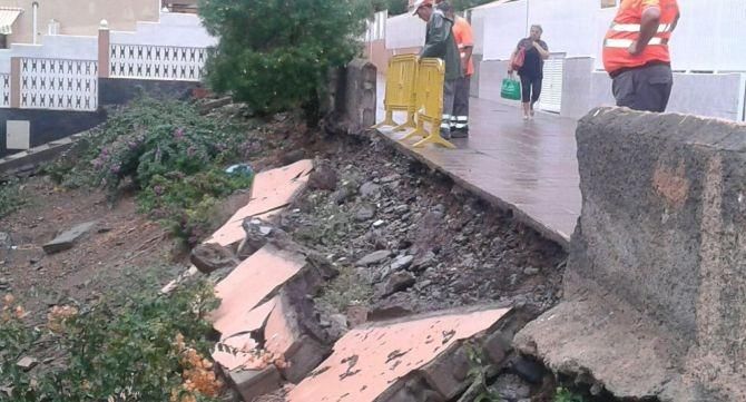 El temporal produce pequeños incidentes en algunas calles de Maspalomas (Maspalomas Ahora)
