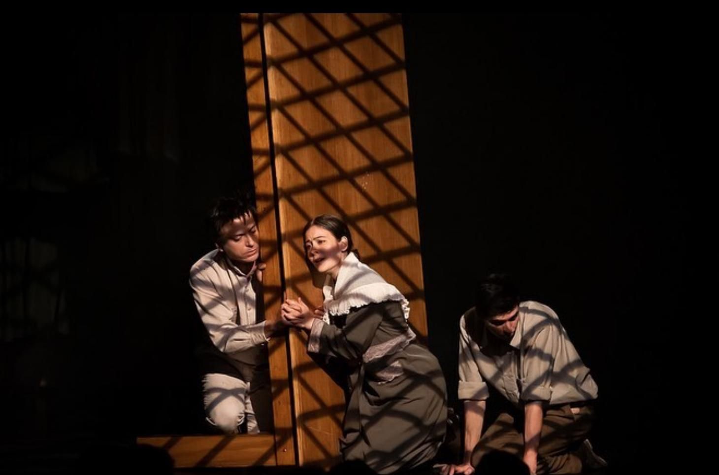 Escena de ‘La historia del Sastre’, 2022. Foto: Espacio La Granja. Luz Sosa Contreras