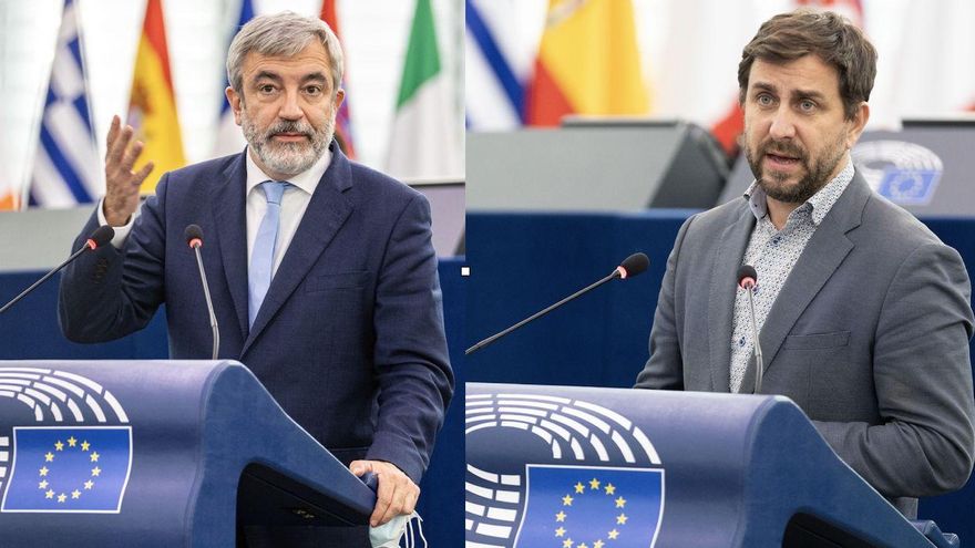 Los eurodiputados Luis Garicano (Ciudadanos) y Toni Comín (Junts), en el pleno del Parlamento Europeo de Estrasburgo.