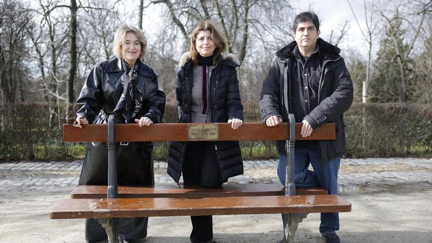 El Gobierno de Almeida reduce el homenaje municipal a Marisa Paredes a una placa en un banco del Retiro