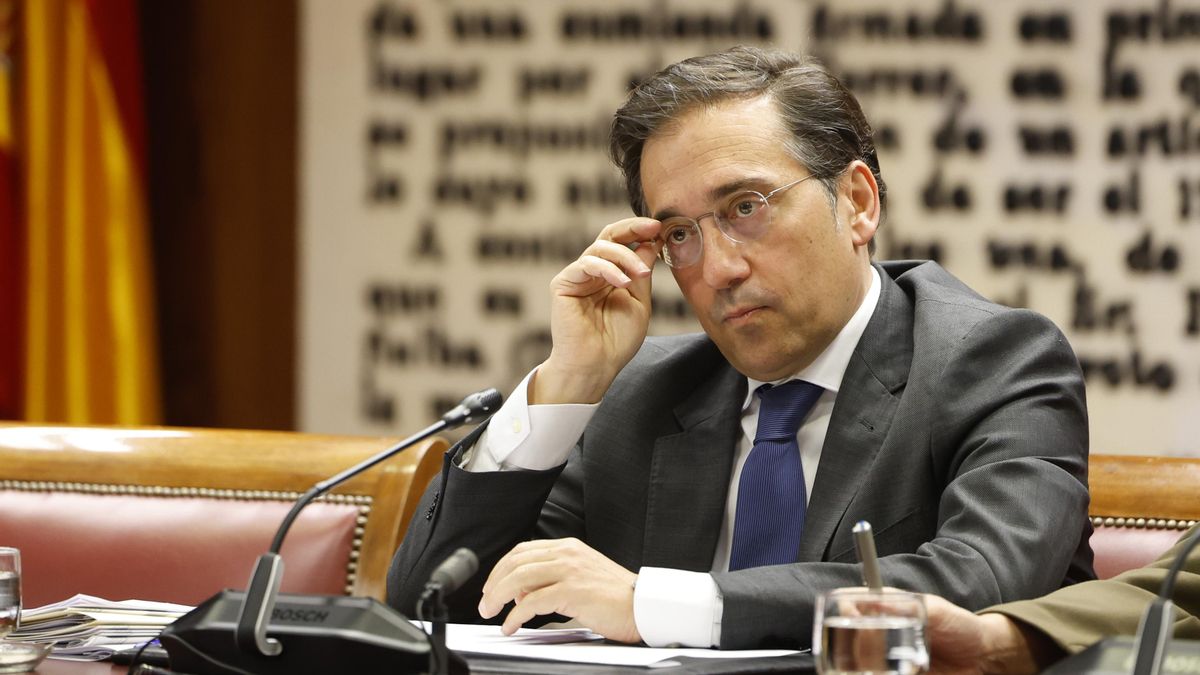 Ministros cargan contra Ester Muñoz por comparar la detención de un militar con un control de tráfico: "Una vergüenza"