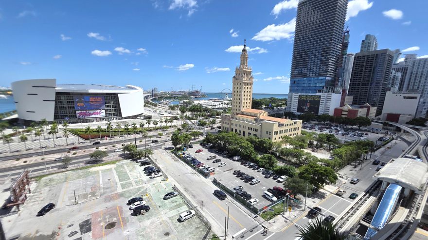 Florida aprueba regalarle un terreno a Trump en Miami para su biblioteca presidencial