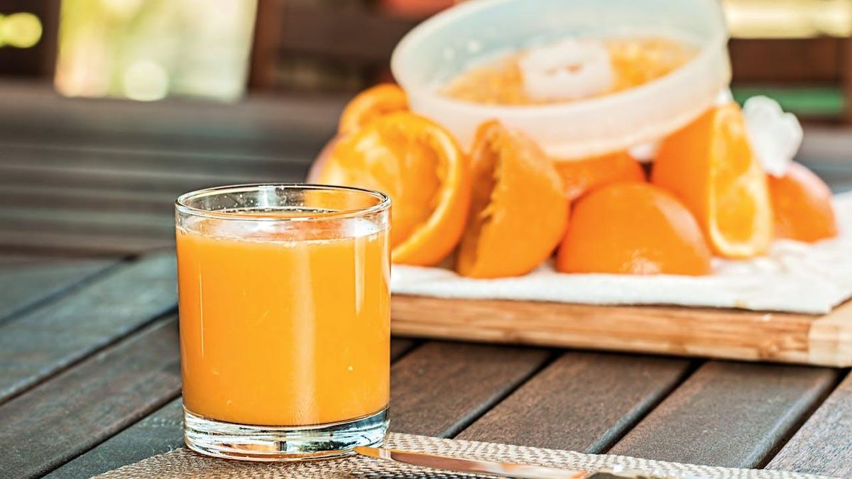 Por qué el zumo de naranja no es un alimento tan saludable
