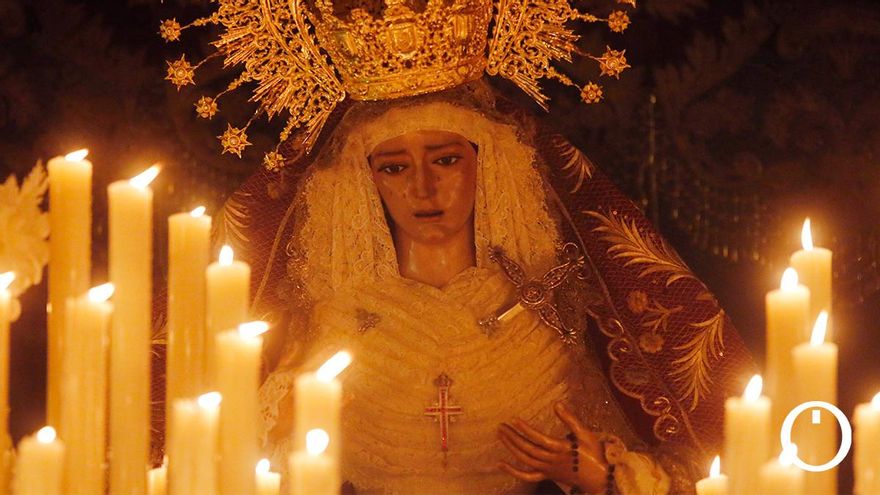 La Buena Muerte marca la madrugá del Viernes Santo