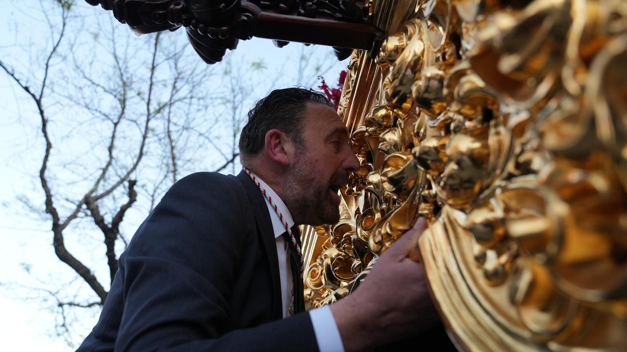 La procesión de la Hermandad del Descendimiento, en imágenes