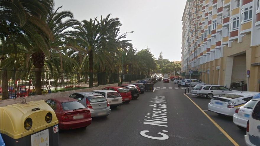 Un hombre se quema la cara y un hombro en un incendio en una casa de Las Palmas de Gran Canaria