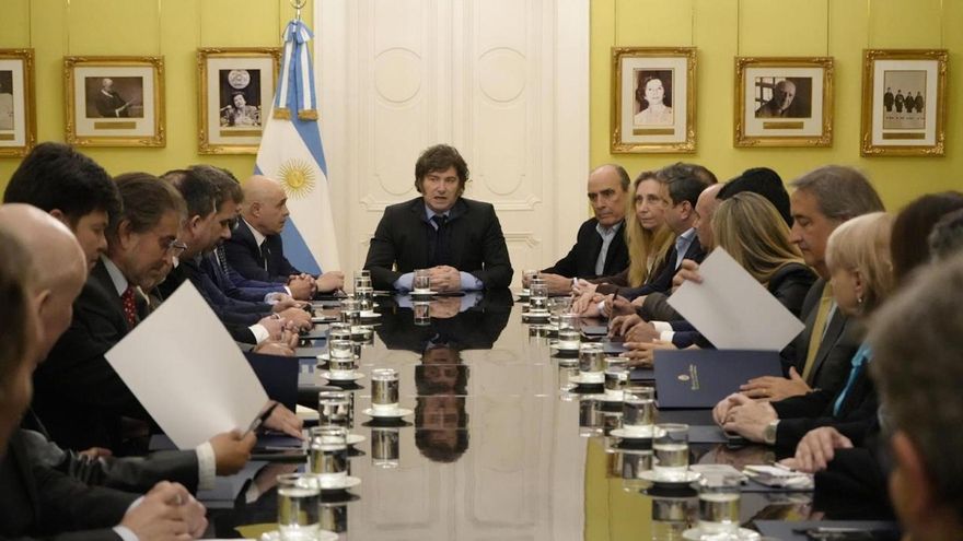 Milei acordó con el PRO de Macri el veto total a la suba de los jubilados y bloquear una contraofensiva en el Congreso