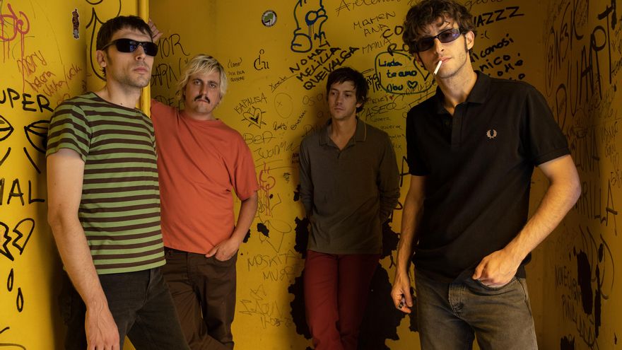 ‘Segundo premio’ es más fiel a Los Planetas que Los Planetas de 2024