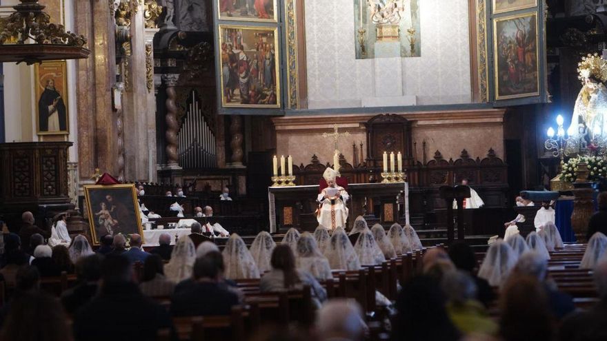 El cardenal Cañizares: "Qué decepción ver a diputados aplaudiendo una derrota del hombre como es la Ley de Eutanasia"