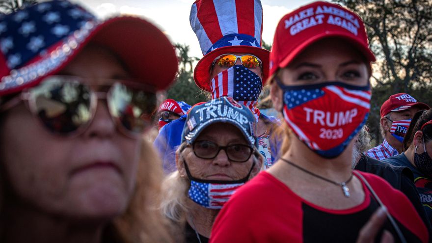 Asistentes a un mitin de Trump en Florida en noviembre de 2020.