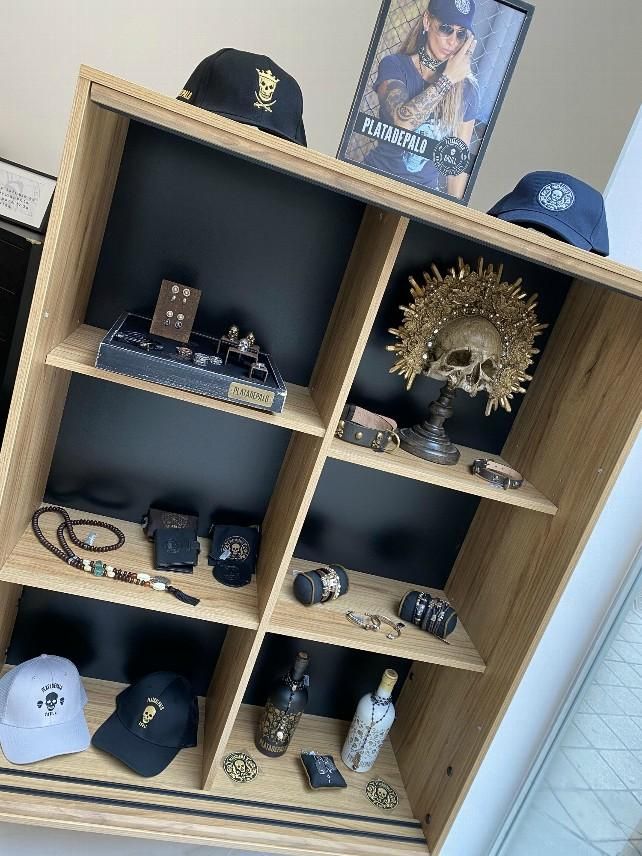 Golden Bee Tattoo, punto de venta oficial de las joyas y complementos de Plata de Palo.