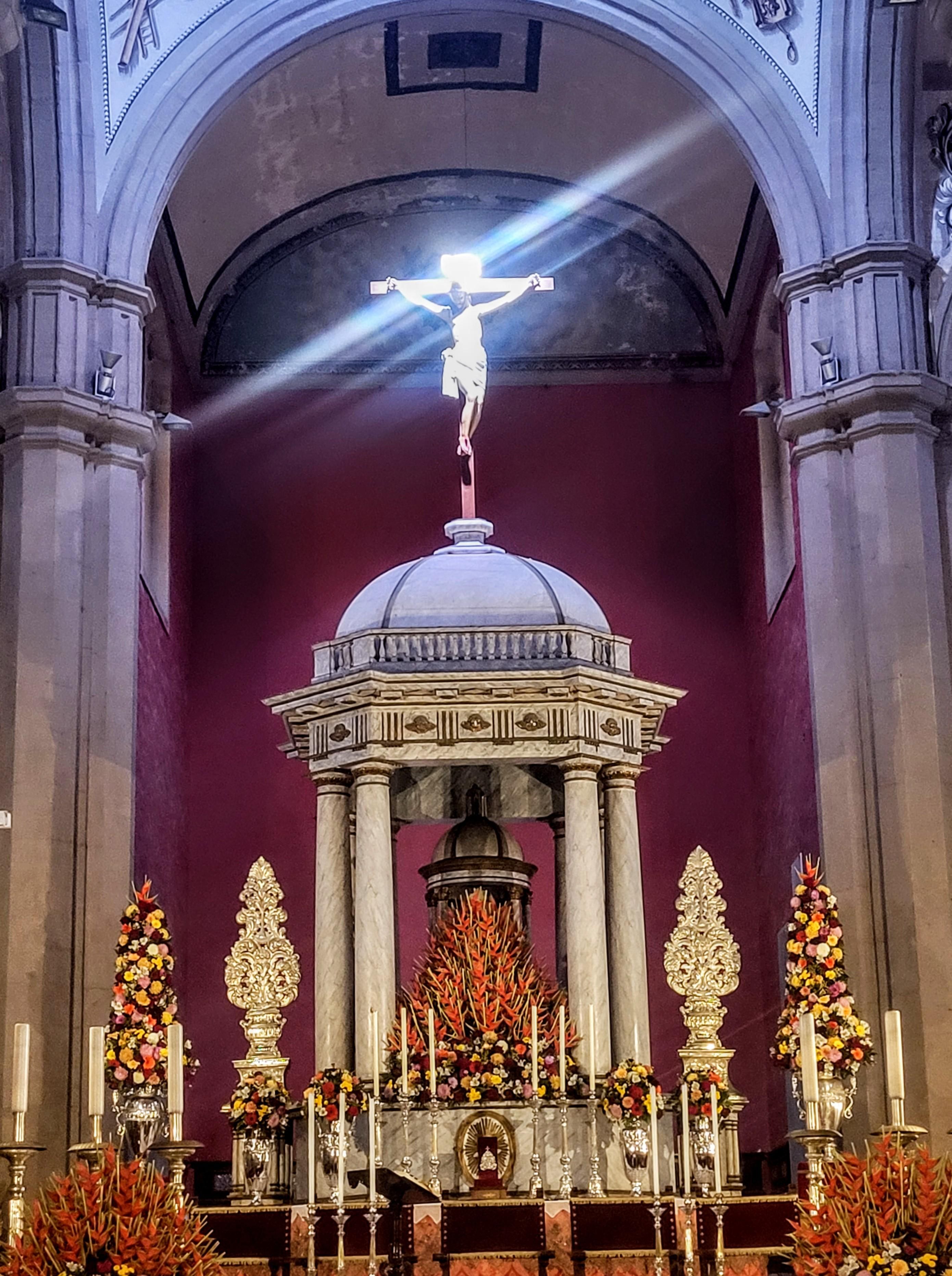 Sol sobre el Cristo Gáldar.