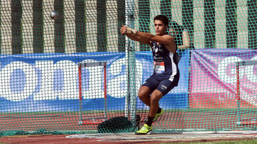 Atletas del Tenerife CajaCanarias afrontan el Nacional Sub20