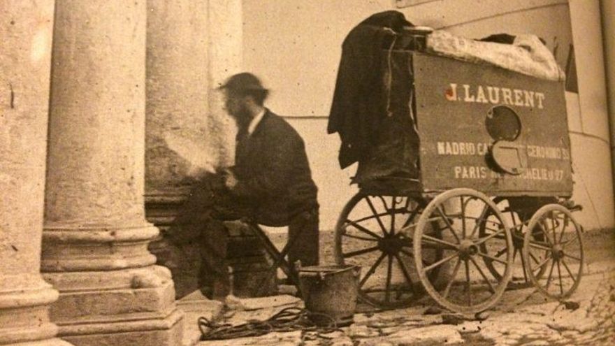 La derecha tumba la propuesta de un colegio de Retiro para recuperar la memoria de Jean Laurent en Madrid