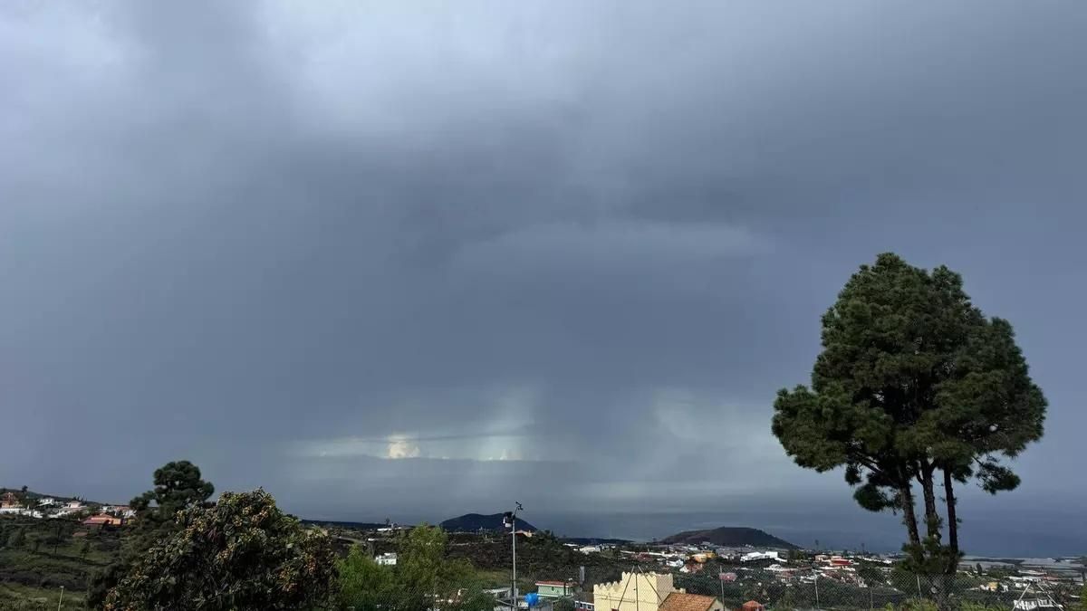 Lluvias y probables tormentas este domingo en La Palma