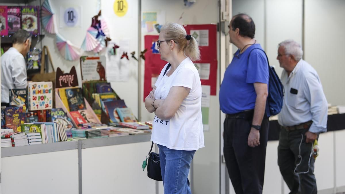Regalo de pastel cordobés por comprar un libro en la Feria del Libro