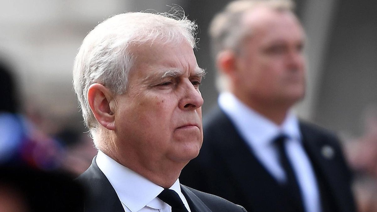 El expríncipe Andrés lleva a la Policía a los tribunales por registrar su domicilio a raíz de los archivos de Epstein