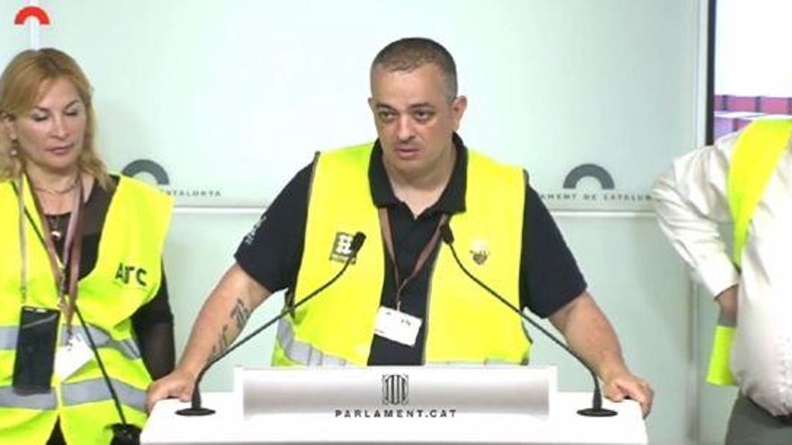 Los taxistas en huelga en Catalunya rechazan reunirse con Vox: "No nos sentamos con fascistas"