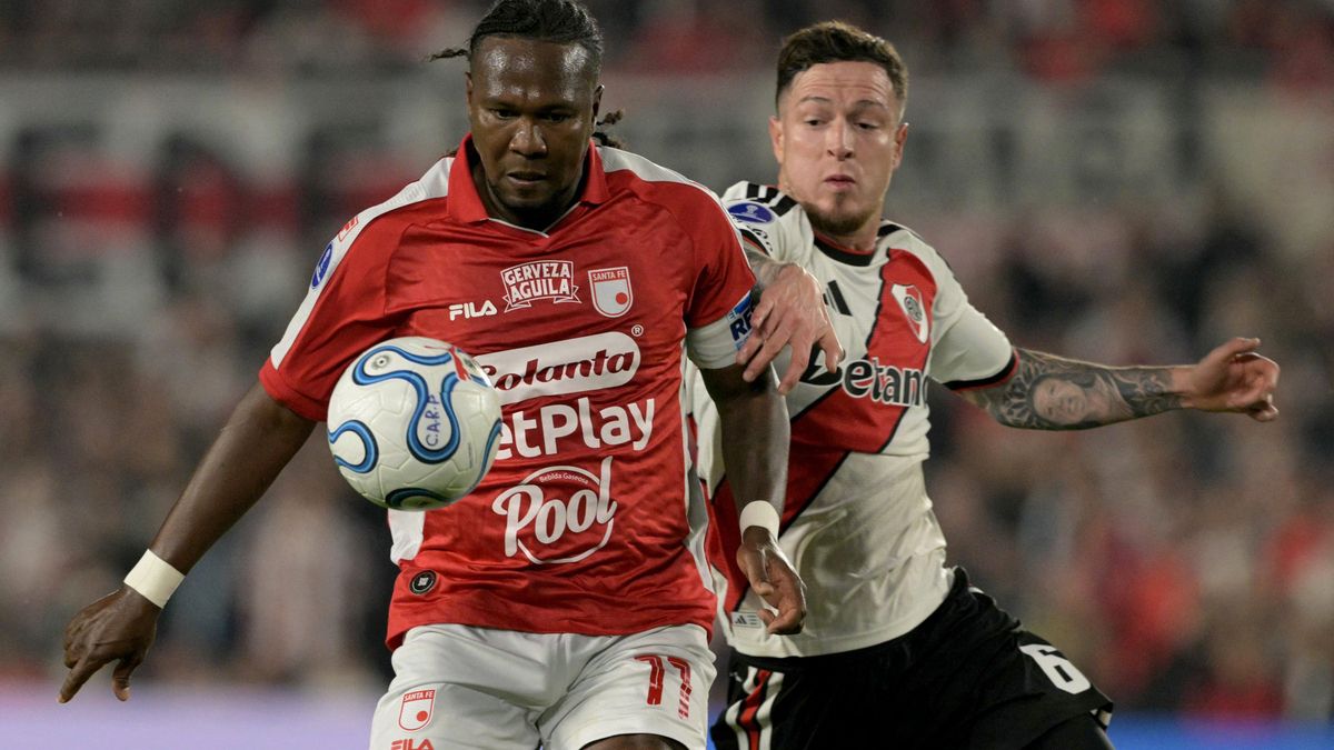 River sufrió un duro golpe en la Sudamericana: perdió por penales ante Independiente Santa Fe y quedó eliminado en octavos de final