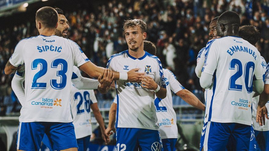 El CD Tenerife, a cerrar el año asaltando La Romareda