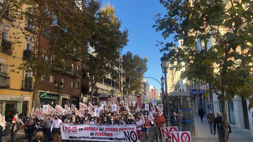 Cientos de personas exigen que las pensiones se blinden en la Constitución