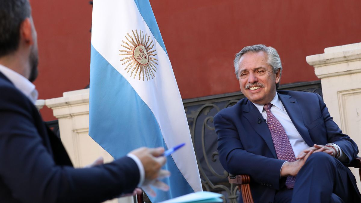 El presidente de Argentina, Alberto Fernández, visita España en su gira por Europa.