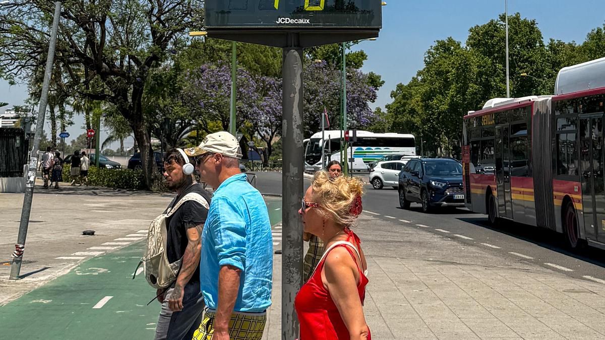 Alerta naranja en casi toda Extremadura por calor extremo: los termómetros rozarán los 40 ºC este jueves