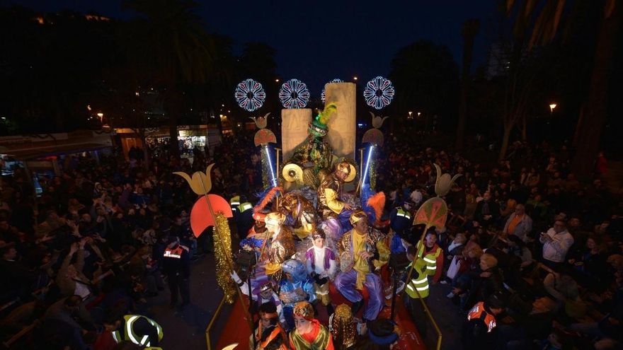 Los Reyes Magos repartirán en Málaga 12.000 kilos de caramelos