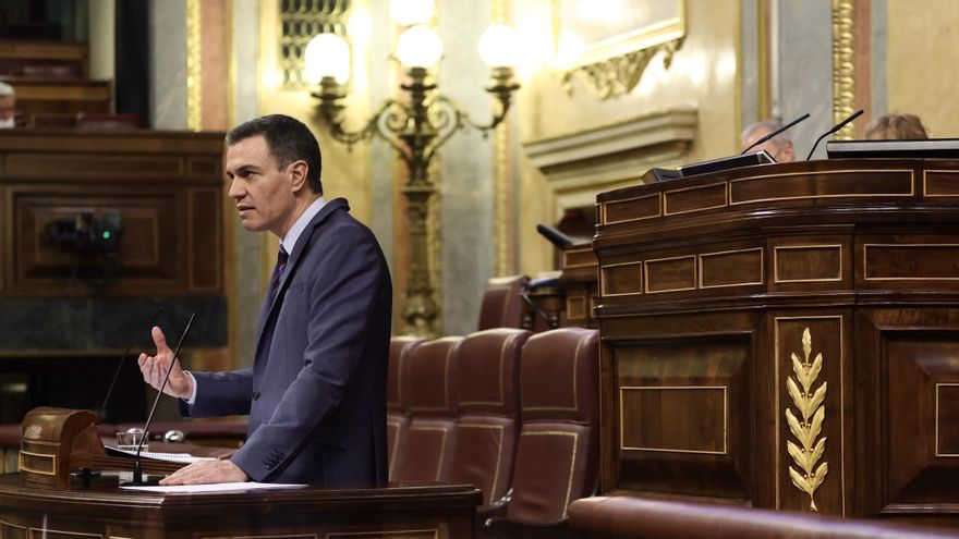 El presidente del Gobierno, Pedro Sánchez, interviene en una sesión plenaria, en el Congreso de los Diputados, a 30 de marzo de 2022, en Madrid (España).