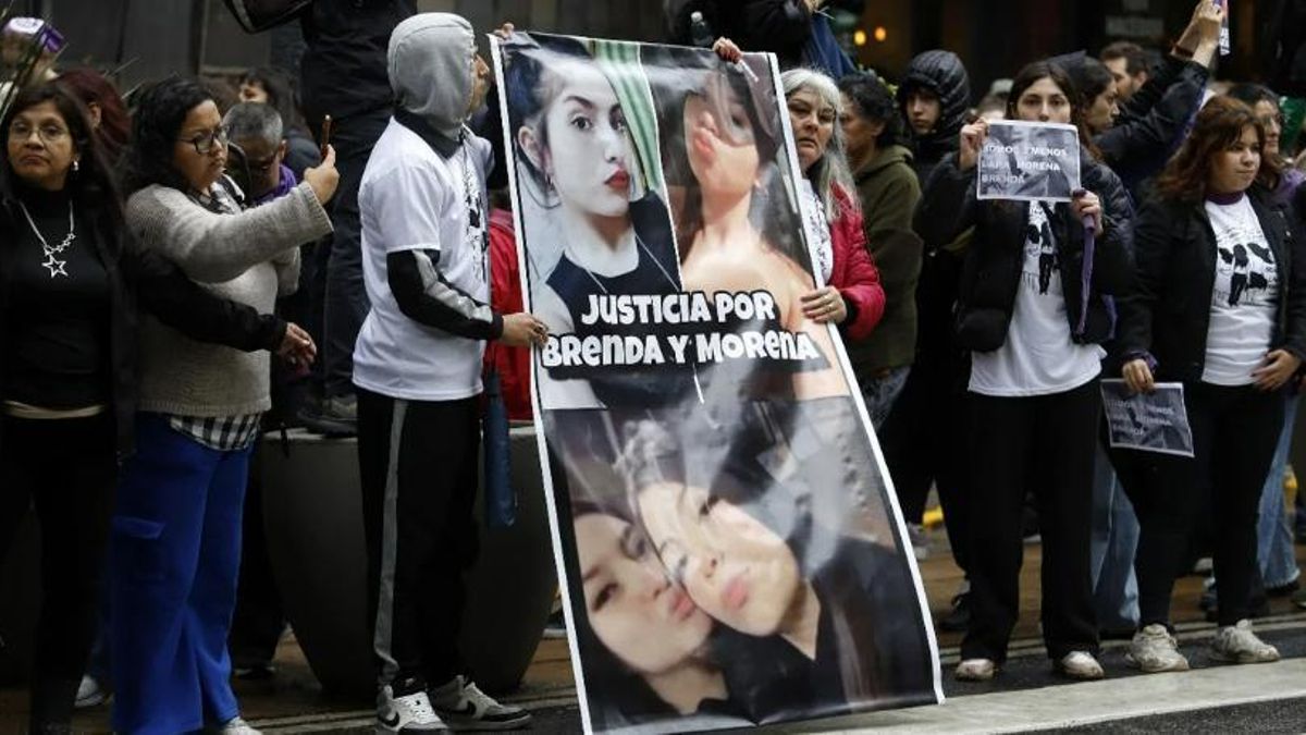 Familiares y amigos de Lara, Brenda y Morena reclaman Justicia para las chicas brutalmente asesinadas.