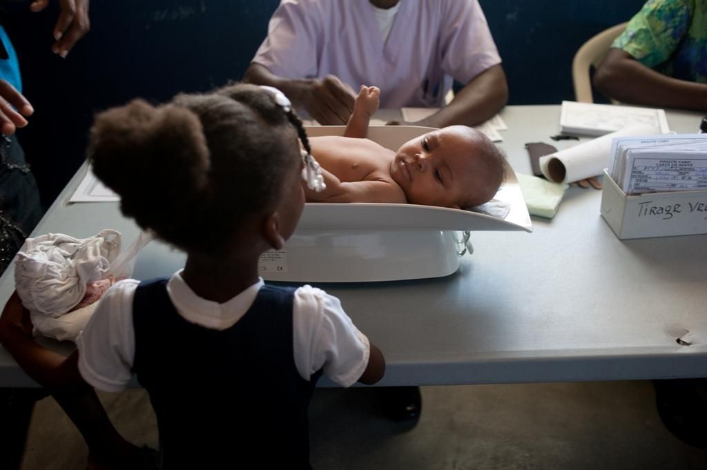 Diciembre de 2012. Tres años después del terremoto el sistema de salud aún no se ha recuperado. El hospital de MSF sigue siendo la única estructura de la región que ofrece atención médica gratuita las 24 horas del día. Fotografía: Emilie Régnier