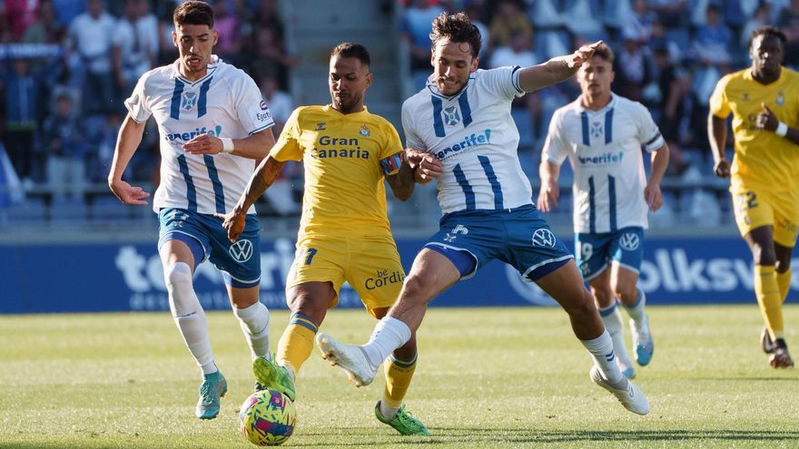 Fotogalería | Así se vivió el derbi canario