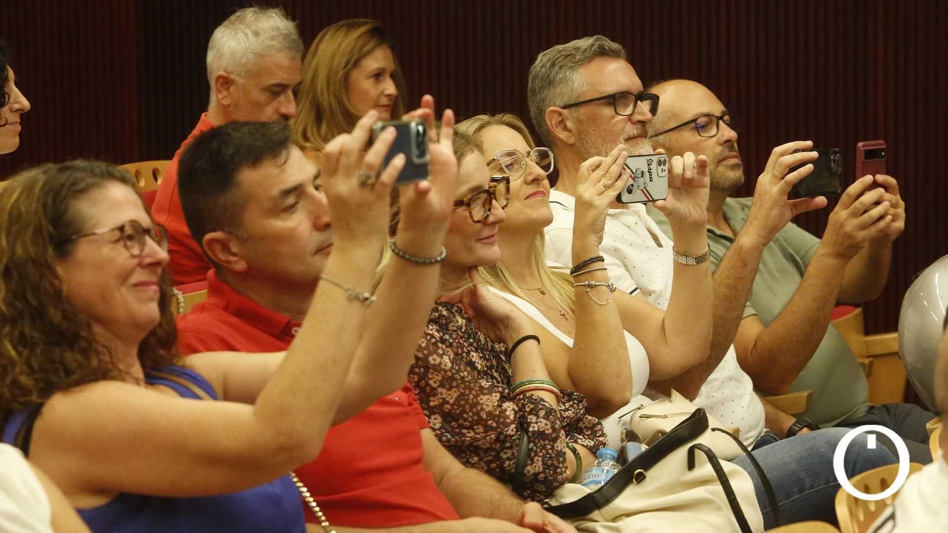Presentación de los equipos sénior de la Academia Voleibol Córdoba