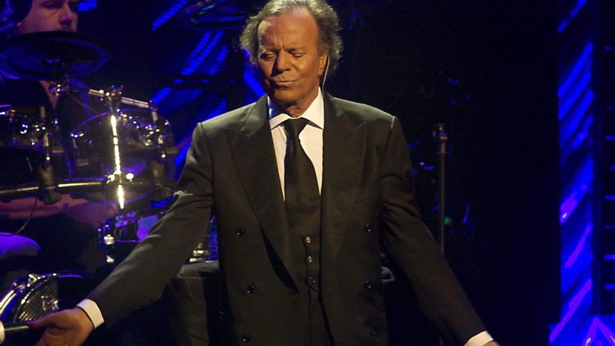 Yolanda Díaz rechaza retractarse de sus comentarios sobre Julio Iglesias, quien podrá querellarse contra la vicepresidenta
