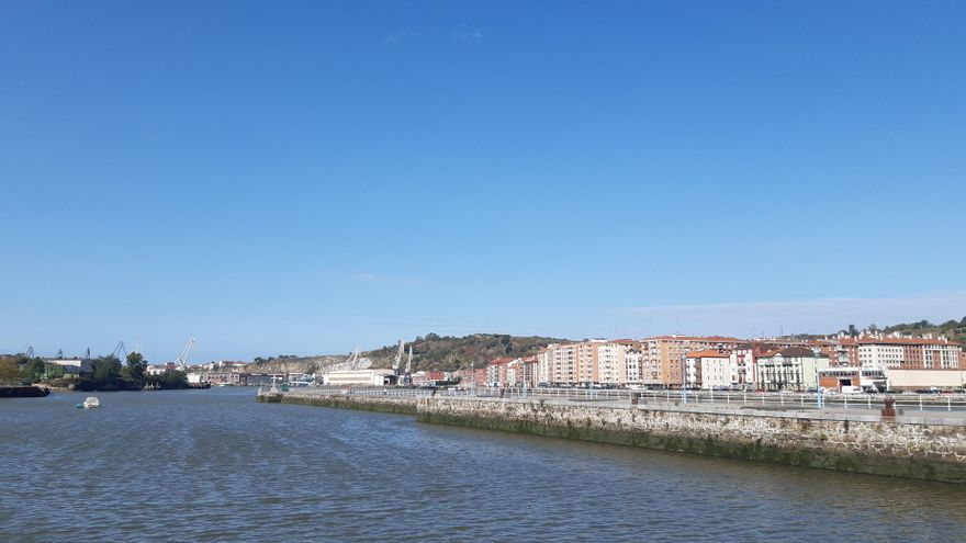 La Ría entre Barakaldo y Erandio, en Bizkaia