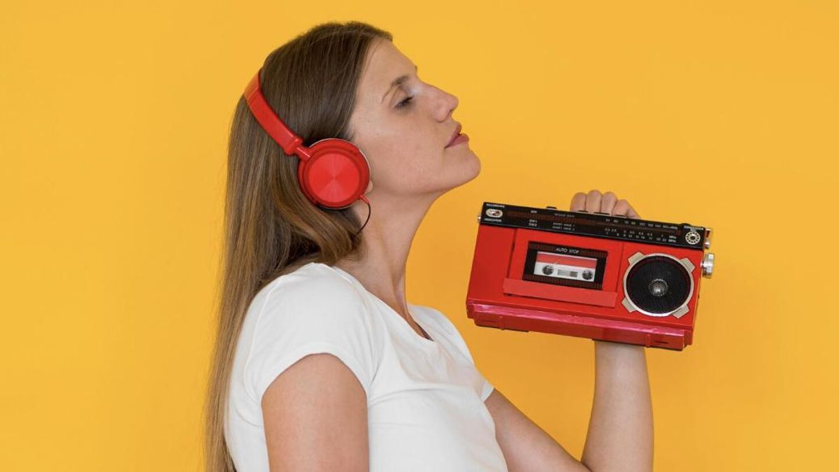 El walkman es uno de los dispositivos de los 90 que vuelve