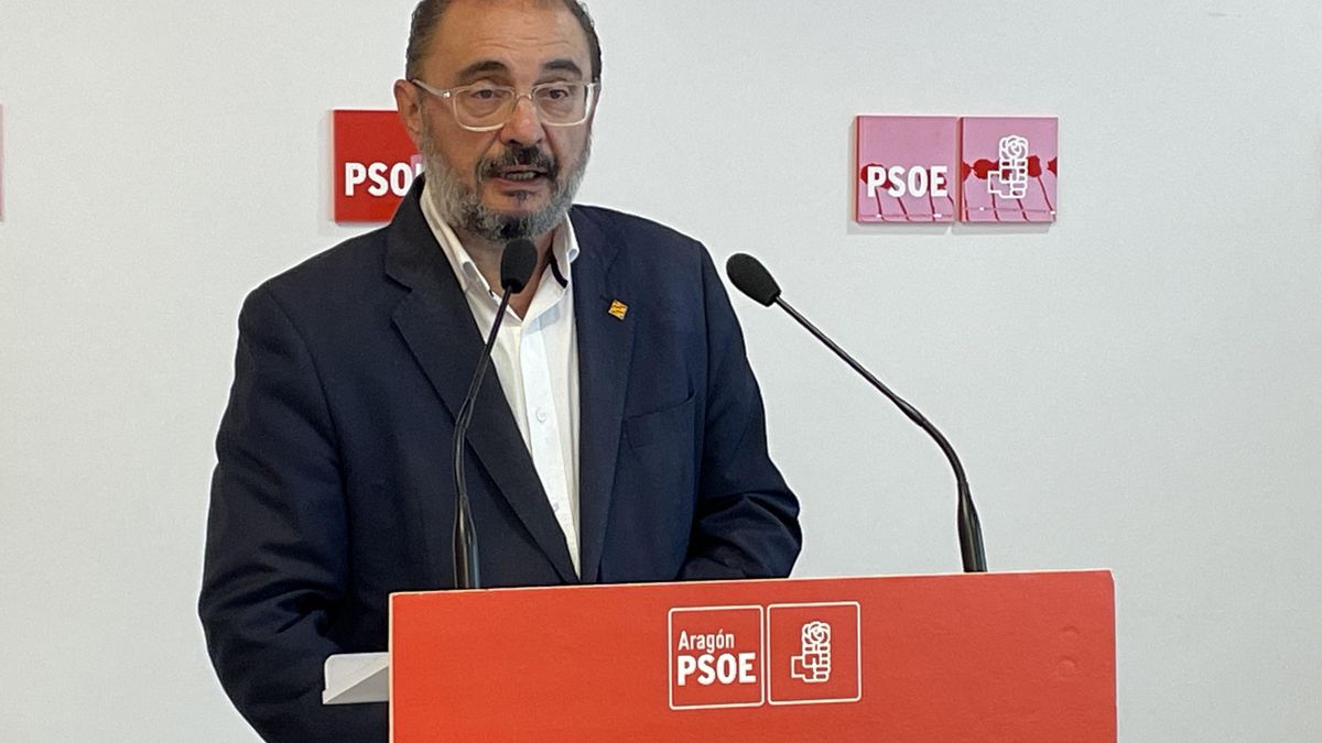 Archivo - El secretario general del PSOE, Javier Lambán.