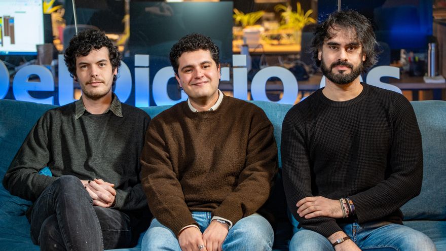 Enrique Zamorano, Víctor Terrazas y Dani Vega, en la redacción de elDiario.es