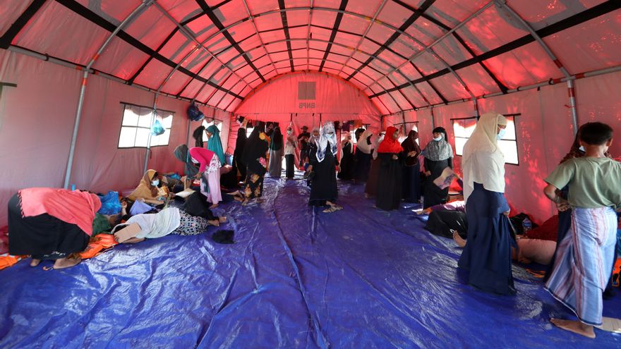 Bangladesh fuerza a muchos rohinyás a reubicarse en una isla remota, dice HRW