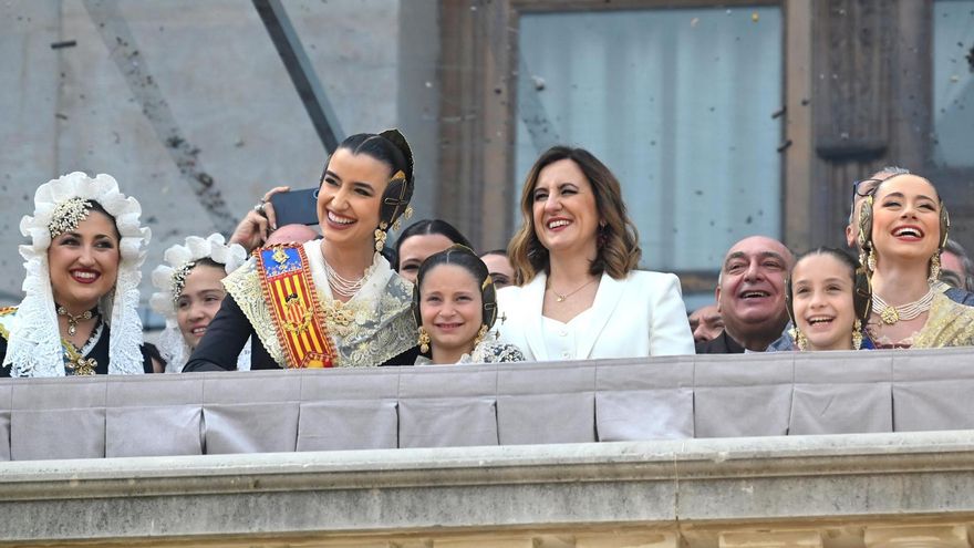 Tasa turística, retraso en las carpas y alternativas de transporte: el malestar obliga al PP a repensar las Fallas del 27